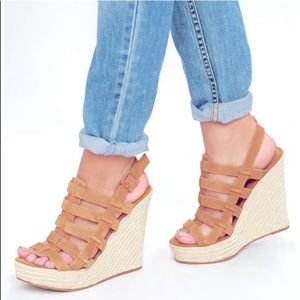 Chinese Laundry Wedges